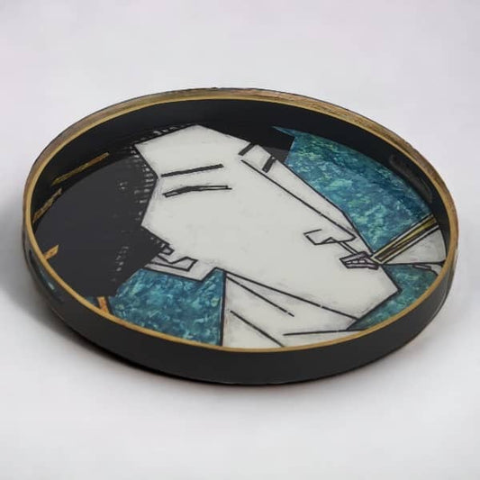 Round  Tray with geisha print in lacquer